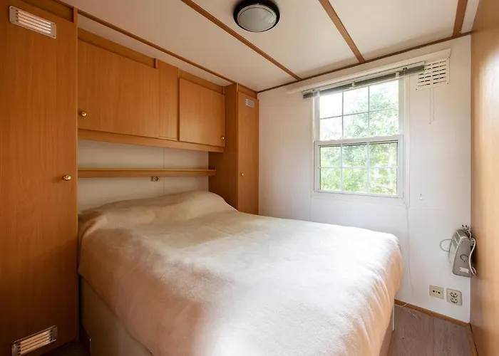 87, Gelegen In Het Rustige & Bosrijke Oisterwijk! Chalet Oisterwijk